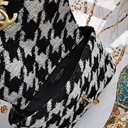 Chanel | 19  Flap Bag in Houndstooth Tweed - 26cm - 3