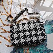 Chanel | 19  Flap Bag in Houndstooth Tweed - 30cm - 3