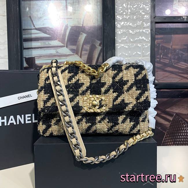 Chanel | 19  Flap Bag in Houndstooth Tweed Brown - 26x9x16cm - 1