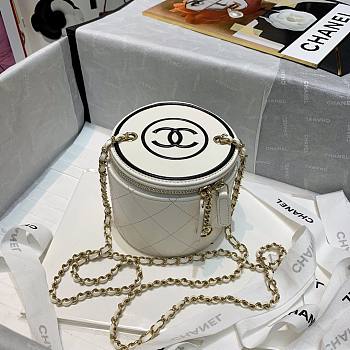 CHANEL | Small Vanity With Chain White - AP2193 - 9 × 10 × 10 cm