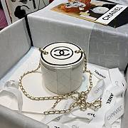 CHANEL | Small Vanity With Chain White - AP2193 - 9 × 10 × 10 cm - 6