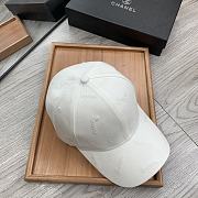 CHANEL | White Hat  - 2