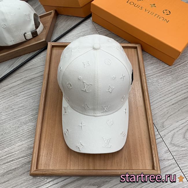 Louis Vuitton | White Hat - 1