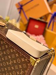 Louis Vuitton | Easy Pouch on Strap - M80479 -19x11.5x3cm - 3