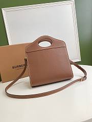 BURBERRY | Mini Topstitched Leather Pocket Bag - 23 x 6 x 26.5cm - 4