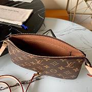 LOUIS VUITTON | Pochette Accessoires - M40712 - 22.5x4x12.5cm - 2