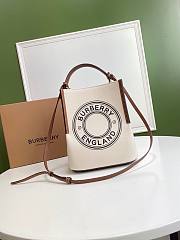 BURBERRY |Small Logo Graphic Cotton Canvas Peggy Bucket Bag - 21 x 16.5 x 25cm - 1