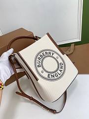 BURBERRY |Small Logo Graphic Cotton Canvas Peggy Bucket Bag - 21 x 16.5 x 25cm - 2