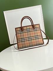 BURBERRY | Small Vintage Check Two-handle Title Bag - 34 x 15 x 25cm - 1