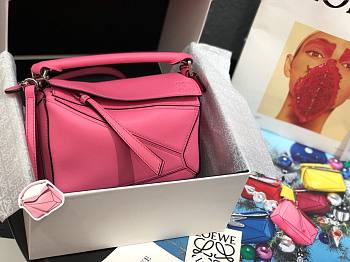 LOEWE | Mini Puzzle Classic Pink Calfskin Bag - 18x12.5x8cm