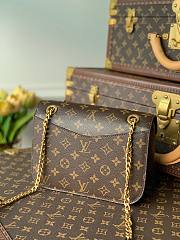 Louis Vuitton | Passy Handbag M45592 - 3