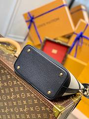 Louis Vuitton | Cruiser PM Bag - M57813 - 25 x 22.5 x 13cm - 4