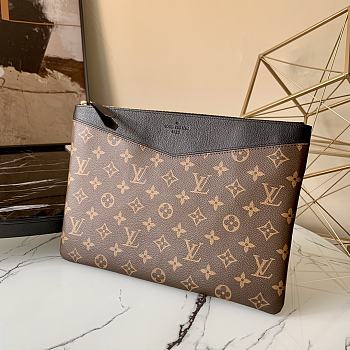 Louis Vuitton | Daily Pouch - M62048 - 29.5×21×1cm