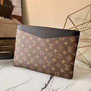 Louis Vuitton | Daily Pouch - M62048 - 29.5×21×1cm - 2