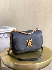 Louis Vuitton | Lockme Chain Bag - M57073 - 23 x 16 x 10 cm - 1