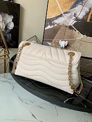 Louis Vuitton | New Wave Chain Bag - M58549 - 24x14x9cm - 6
