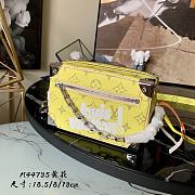 Louis Vuitton | Mini Soft Trunk bag yellow - M80816 - 18.5 x 13 x 8 cm - 1