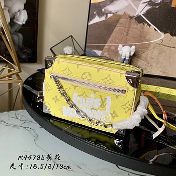 Louis Vuitton | Mini Soft Trunk bag yellow - M80816 - 18.5 x 13 x 8 cm