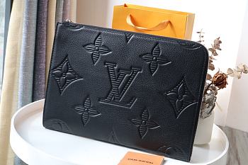 Louis Vuitton | Pochette Jour GM Black - M80044 - 35 x 25 x 2 cm