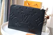 Louis Vuitton | Pochette Jour GM Black - M80044 - 35 x 25 x 2 cm - 3