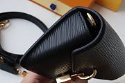 Louis Vuitton | Padlock On Strap Epi bag - M80682 - 19 x 11 x 3 cm - 6