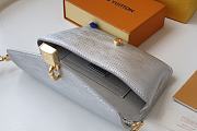 Louis Vuitton | Padlock On Strap Epi Silver bag - M80819 - 19 x 11 x 3 cm - 4