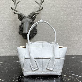 Bottega Veneta | Arco White -  600606 - 29 x 9 x 29  cm