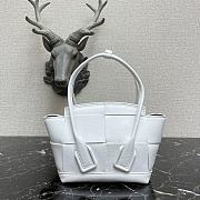 Bottega Veneta | Arco White -  600606 - 29 x 9 x 29  cm - 2