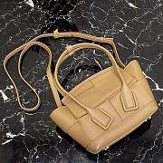 Bottega Veneta | Arco Caramel -  600606 - 29 x 9 x 29  cm - 6