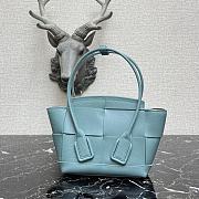 Bottega Veneta | Arco Light Blue Bag - 600606 - 29 x 9 x 29  cm - 4