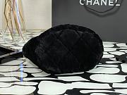 Chanel | Shearling Bucket Bag - AS2257 - 16 x 18 x 12cm - 6