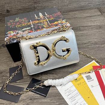 DG | Nappa Silver leather Girls shoulder bag - 21 x 5 x 13.5 cm