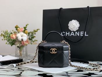 CHANEL | Black Hexagon Vanity Case - AS2630 - 15 x 10 x 11 cm