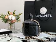 CHANEL | Black Hexagon Vanity Case - AS2630 - 15 x 10 x 11 cm - 3