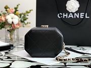 CHANEL | Black Hexagon Vanity Case - AS2630 - 15 x 10 x 11 cm - 4