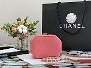 CHANEL | Pink Hexagon Vanity Case - AS2630 - 15 x 10 x 11 cm - 6
