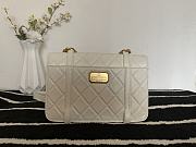 Chanel | White Aged Calfskin Messenger Bag - AS2696 - 17 x 25 x 8 cm - 4