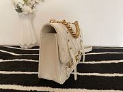 Chanel | White Aged Calfskin Messenger Bag - AS2696 - 17 x 25 x 8 cm - 5