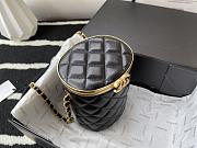 CHANEL | Lambskin Box Bag - AS2641 - 16 × 12 × 10 cm - 2