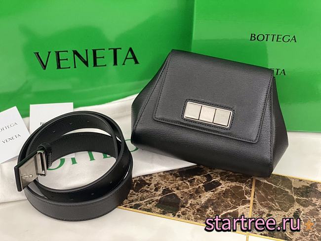 Bottega Veneta | Belt Bag Black - 631117 - 21.5 x 6.5 x 14.5cm - 1