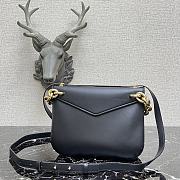 Bottega Veneta | Mount Black Bag - 667398 - 27 x 20 x 7 cm - 3