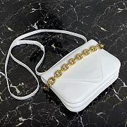 Bottega Veneta | Mount White Bag - 667398 - 27 x 20 x 7 cm - 2