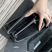 YSL | Zip Around Wallet Silver- 358094 - 19 x 9 cm - 2