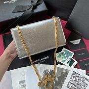 YSL | Kate Medium Bag With Tassel In Grain Silver - 326076 - 24x14.5x5cm - 2