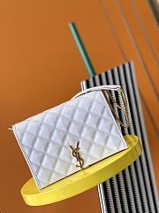 YSL | Becky Chain Wallet In Quilted Lambskin - 585031 - 22.5 x 14.5 x 5 cm - 1