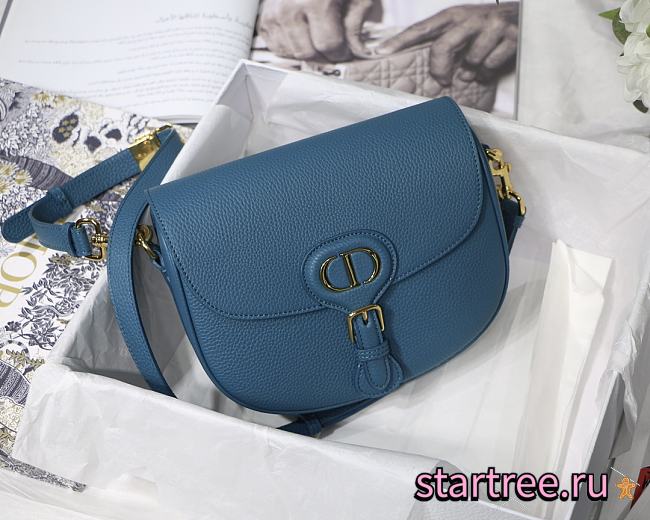 DIOR | Medium Bobby Bag in Grained Calfskin Blue - M9319 - 22 x 17 x 6 cm - 1