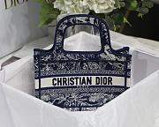 DIOR | Book Tote Blue Toile de Jouy Embroidery - S5475 - 23x17x7cm - 2