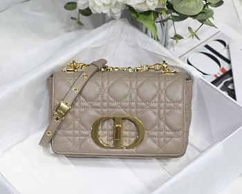 DIOR | Small Beige Caro Bag - M9241 - 20 x 12 x 7 cm