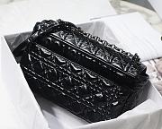 DIOR | Large Caro Bag Patent Black - M9243 - 28 cm x 17 cm x 9 cm - 4