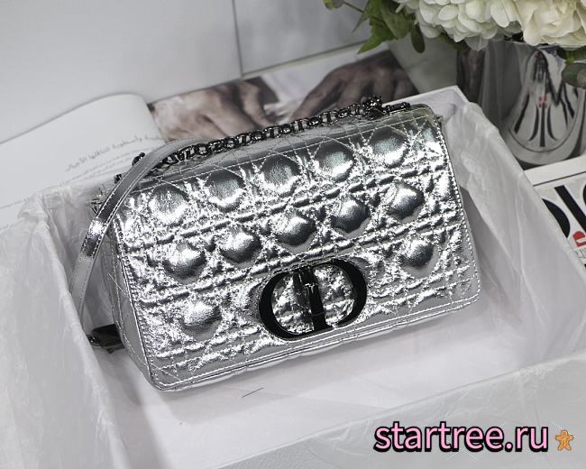 DIOR | Medium Caro Bag Silver Patent - M9242 - 25.5 x 15.5 x 8 cm - 1